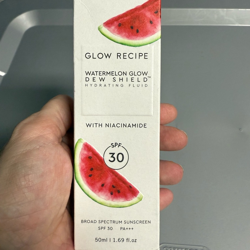Glow Recipe Watermelon Glow Dew Shield Hydrating Fluid Sunscreen SPF 30 NIB